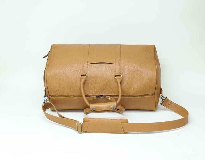 Personalized Handcrafted Top Grain Leather Weekender Bag with Adjustable Shoulder Strap and Interior Pocket, Retro Style Duffel Bag